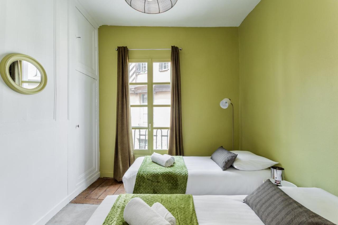 Dame De Coeur - Appartement Spacieux En Plein Centre Historique 렌 외부 사진