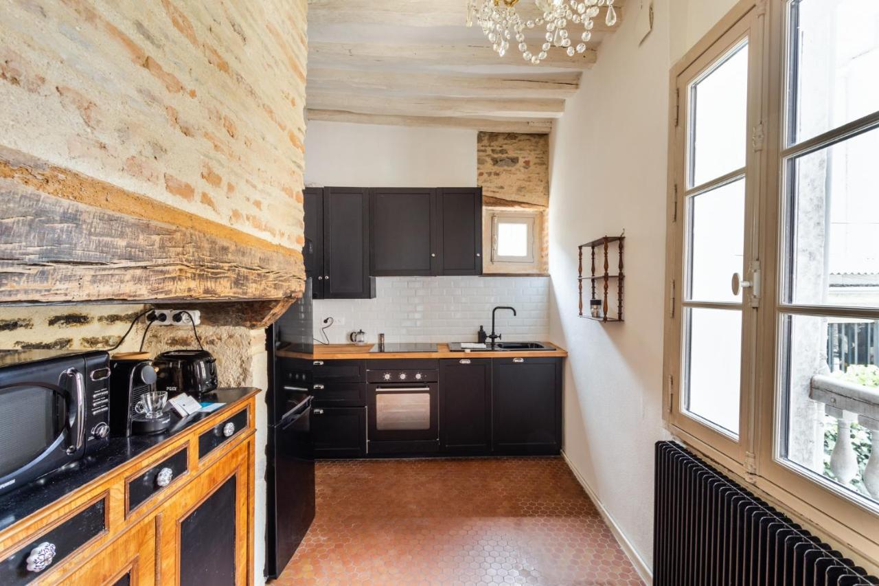 Dame De Coeur - Appartement Spacieux En Plein Centre Historique 렌 외부 사진