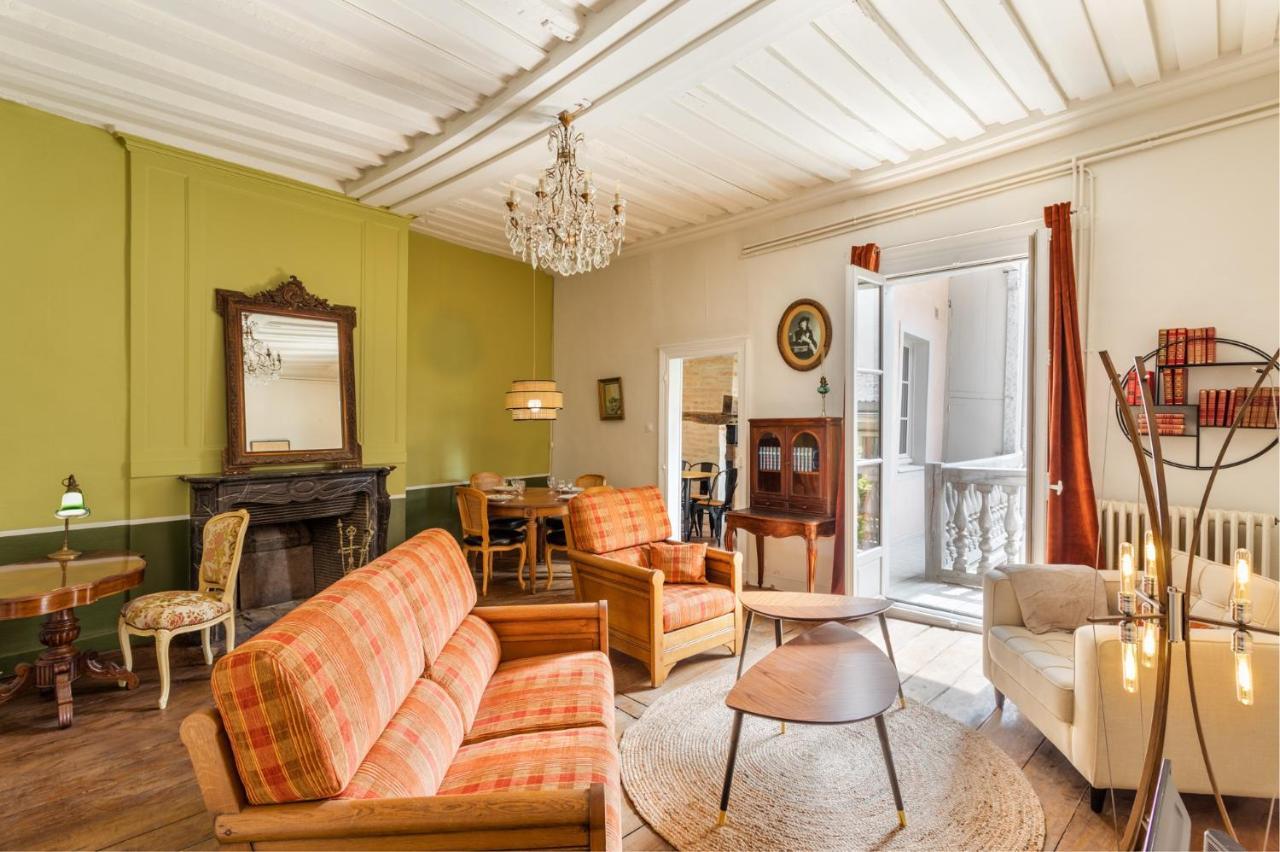 Dame De Coeur - Appartement Spacieux En Plein Centre Historique 렌 외부 사진