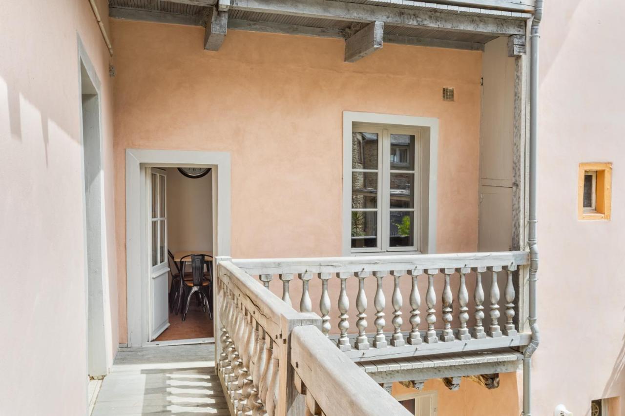 Dame De Coeur - Appartement Spacieux En Plein Centre Historique 렌 외부 사진